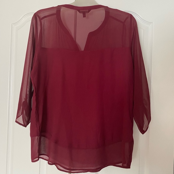 Semi sheer wine blouse with shell-like buttons - Picture 3 of 3